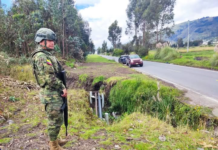 Durante un patrullaje de control hidrocarburífero en el cantón Guano, provincia de Chimborazo, personal del Ejército Ecuatoriano logró frustrar un intento de robo de combustible.