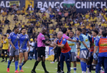 Célico no tuvo reparos en señalar que las decisiones arbitrales, favorecieron notoriamente a Barcelona SC, en el Clásico del Astillero donde el canario ganó 2-0 a Emelec. La frase que soltó al abandonar el Monumental reaviva el debate sobre la actuación de los jueces en los partidos del fútbol ecuatoriano.