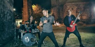  La banda de heavy metal “Corvus” anunció el estreno oficial de su nuevo videoclip "Dolor Perpetuo", una obra intensa que explora el lado más visceral del amor y la pérdida.