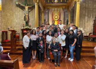 En la ciudad de Riobamba este 10 de mayo de 2025, con un profundo sentimiento de gratitud y alegría, la familia Aldaz Flores celebró el centenario de vida de María Celina Flores Arrieta.