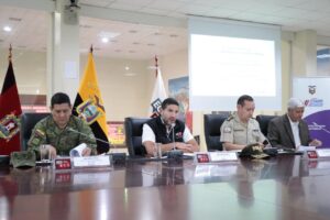 Con motivo del feriado por la Batalla de Pichincha y la posesión del presidente Daniel Noboa, el ECU 911 y varias entidades del Estado anunciaron este jueves 22 de mayo un plan conjunto de seguridad y prevención que se ejecutará desde el mediodía de hoy hasta las 06:00 del lunes 26 de mayo.