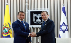 Como parte de su gira internacional, el presidente de Ecuador, Daniel Noboa, sostuvo este domingo 4 de mayo una reunión oficial con su homólogo israelí, Isaac Herzog.