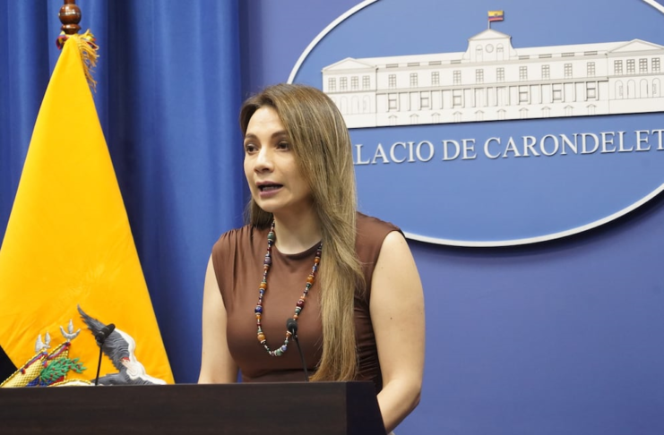 El Gobierno de Ecuador anunció este lunes 23 de junio de 2025 la asignación de USD 100 millones para fortalecer el programa de Créditos para Emprendedores del Ministerio de Inclusión Económica y Social (MIES). La medida busca beneficiar a 150 000 personas hasta mayo de 2026, priorizando a mujeres jefas de hogar y jóvenes entre 18 y 29 años.