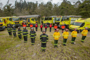 Con orgullo, disciplina y una profunda vocación de servicio, el Cuerpo de Bomberos del cantón Riobamba conmemora hoy 77 años de vida institucional. A lo largo de estas más de siete décadas, esta entidad se ha consolidado como una de las instituciones de primera respuesta más respetadas y comprometidas con la seguridad y bienestar de la ciudadanía.