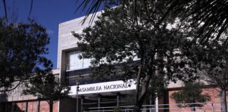 En una muestra de unidad política y compromiso con la seguridad nacional, la Asamblea Nacional aprobó con 84 votos afirmativos la Ley Orgánica de Solidaridad Nacional, una iniciativa del presidente Daniel Noboa Azin enviada con carácter económico urgente. La aprobación se dio diez días antes del plazo legal, marcando un hito en la gestión legislativa del nuevo periodo presidido por Niels Olsen.