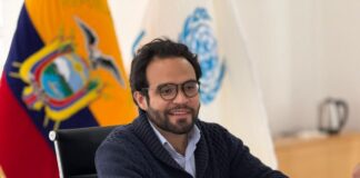 Con 82 votos a favor, el Pleno de la Asamblea Nacional designó a Edgar José Lama Von Buchwald como representante principal de la Función Ejecutiva ante el Consejo Directivo del Instituto Ecuatoriano de Seguridad Social (IESS), y a María Gracia Espinoza Molina como su suplente.