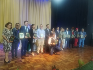 Con motivo de su XXXVIII aniversario de creación, la Casa de la Cultura Ecuatoriana Benjamín Carrión, Núcleo de Pastaza, celebró una serie de actividades artísticas y culturales, destacando su compromiso con el fomento del arte y el reconocimiento a quienes han contribuido al desarrollo cultural de la región amazónica.