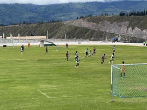 Centro Deportivo Olmedo obtuvo una victoria este 25 de junio, por la mínima diferencia (1-0) frente al modesto Club Darwin de Alausí, con una notable plantilla reducida en cuanto a intérpretes del juego que plantea Farías.