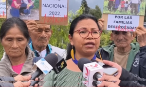 Han pasado tres años desde la muerte de Byron Huatatuca, joven indígena Kichwa que perdió la vida durante el paro nacional de 2022, sin que su caso registre avances significativos en el sistema judicial. Su familia, junto a líderes del movimiento indígena, expresó nuevamente su indignación ante la falta de justicia y el estancamiento del proceso investigativo.