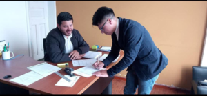La Prefectura de Bolívar, bajo el liderazgo de Aníbal Coronel Monar, realizó la entrega oficial de 10 tubos de PVC de 800 mm de diámetro a la Junta Parroquial de Julio Moreno, como parte del plan estratégico provincial para el mejoramiento vial en zonas prioritarias.