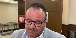 Se aplicó sanciones ejemplares, como la resta de puntos a Deportivo Cuenca por incumplimientos financieros. Sin embargo, tras años de gestión y monitoreo, la realidad dista mucho de ese discurso de control. El fútbol ecuatoriano continúa arrastrando una práctica nociva; los dobles contratos.