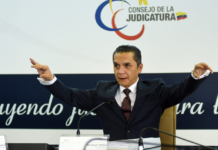 Una falla en el sistema de notificaciones electrónicas obligó a suspender la audiencia del caso Vidrio Libre, en el que están señalados Wilman Terán y exdefensores de Jorge Glas. La interrupción deja en suspenso un proceso clave contra funcionarios vinculados a anteriores escándalos de corrupción.