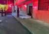 Una fuga de gas doméstico provocó una explosión no confinada la noche del 5 de junio, en una vivienda ubicada en la intersección de las calles Luis Cordovez y Morona, en el cantón Riobamba, provincia de Chimborazo. El incidente dejó como saldo una persona herida y severos daños materiales.