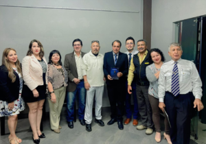 Una noche colmada de poesía, relatos y emociones se vivió este jueves en el marco de la Guayusa Literaria, evento emblemático que conmemoró los 38 años de creación del Núcleo de la Casa de la Cultura Ecuatoriana Benjamín Carrión en Pastaza.