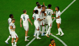 Entre los ausentes en el once titular volvió a estar el ecuatoriano Moisés Caicedo, quien presenció el partido desde el banquillo. El triunfo en la última jornada del Grupo D permitió a los Blues quedarse con el segundo lugar de la tabla, detrás del Flamengo brasileño.