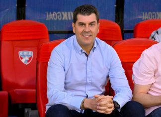 El fútbol no concede tregua, y en Barcelona Sporting Club los ciclos parecen correr.  Los focos vuelven al campeonato local, con interrogantes en el entorno del Ídolo del Astillero. ¿Por qué Miguel Parrales no jugará en la reanudación? ¿Y qué pasará con Segundo Castillo? Los ecos de una gestión cuestionada no dejan de sonar.