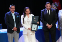 En un acto solemne realizado la mañana de este lunes 16 de junio de 2025, en el emblemático Teatro León de Riobamba, se llevó a cabo la presentación pública de la nueva Gobernadora de Chimborazo, María José del Pozo Larrea. El evento contó con la presencia de autoridades civiles y militares, representantes institucionales, líderes locales y ciudadanía en general.