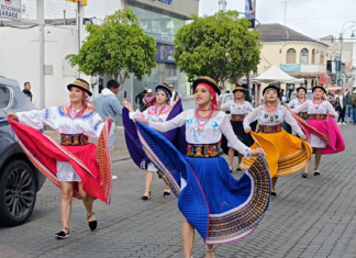 Este viernes 20 de junio, con un derroche de cultura, música, tradición y alegría, la provincia de Chimborazo dio inicio oficial a las celebraciones por sus 201 años de provincialización, en una jornada que unió a la ciudadanía alrededor de sus raíces andinas y su identidad histórica.