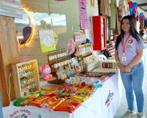 Como parte de las actividades conmemorativas por los 201 años de provincialización de Chimborazo, este 21 de junio se llevó a cabo con gran éxito la Expoferia Macají 2025, un evento que reunió a más de 250 emprendedores y productores en el Recinto Ferial Quinta Macají, consolidándose como un punto de encuentro para la creatividad, la tradición y el desarrollo económico regional.