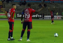 Centro Deportivo Olmedo necesitó la ruleta de los penales para deshacerse de Liga de Macas y sellar el cierre de la primera ronda de la Copa Ecuador 2025.  El Ciclón de los Andes empató 2-2 sobre un césped empapado y con charcos, y luego se impuso 5-3 desde los doce pasos.