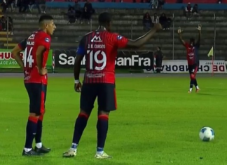 Centro Deportivo Olmedo necesitó la ruleta de los penales para deshacerse de Liga de Macas y sellar el cierre de la primera ronda de la Copa Ecuador 2025.  El Ciclón de los Andes empató 2-2 sobre un césped empapado y con charcos, y luego se impuso 5-3 desde los doce pasos.