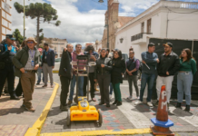 Mientras las ciudades crecen y el cemento se impone, en Riobamba se ha dado un paso importante en sentido contrario, mirar hacia abajo antes de construir hacia arriba. En tres puntos estratégicos, se realizaron recientemente prospecciones arqueológicas con georradar, una herramienta que permite investigar el subsuelo sin necesidad de excavar.