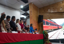 Este miércoles 25 de junio de 2025, el cantón Alausí vivió una jornada de profunda trascendencia histórica y cívica al conmemorar sus 201 años de cantonización con una sesión solemne, que reunió a autoridades locales, provinciales y nacionales.