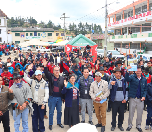 La Prefectura de Bolívar, en conjunto con instituciones locales, nacionales e internacionales, presentó oficialmente el “Plan Técnico de Manejo del Área de Protección Hídrica” en la parroquia Simiatug, cantón Guaranda. Este plan es un paso clave para la conservación y gestión sostenible de las fuentes de agua en la región.
