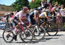 En una Etapa 20 con olor a sentencia, la esperanza del ecuatoriano por vestir nuevamente la maglia rosa se esfumó en las rampas de Sestrière, donde el británico Simon Yates firmó por completo el podio y relegó al carchense a conformarse con el tercer lugar.