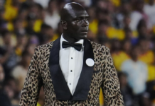 El entrenador Segundo Alejandro Castillo fue sancionado con una multa de 50.000 dólares por una infracción comercial cometida durante la Copa Libertadores. El castigo, se impone por lo que el organismo sudamericano catalogó como "marketing de emboscada".