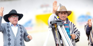 Con una emotiva ceremonia comunitaria, el prefecto de Chimborazo, Hermel Tayupanda colocó la primera piedra del proyecto de mejoramiento del sistema de riego tecnificado impulsado por la Junta de Riego Puelazo, en la parroquia Quimiag. Esta obra marca un paso clave para el fortalecimiento de la agricultura en la zona rural de la provincia.