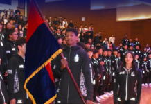 El joven luchador olímpico Jean Carlos Zambrano, con gran presente en la categoría juvenil, ha sido designado como abanderado oficial de la delegación provincial que participará en los I Juegos Nacionales de Ciclo Juvenil 2025, la ceremonia inaugural se realizará este viernes 27 de junio en la ciudad de Portoviejo.