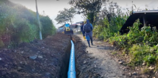 La Empresa Municipal de Agua Potable y Alcantarillado de San Miguel (EMAPA-SM) continúa ejecutando importantes trabajos de construcción de sistemas de alcantarillado sanitario, beneficiando de manera directa a los habitantes del Barrio El Chasqui y del sector del Cementerio.