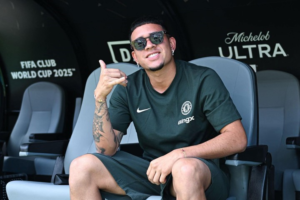 Kendry Páez y su presente inmediato tiene incertidumbre, el joven talento ecuatoriano acompaña al Chelsea en su travesía por Estados Unidos durante el Mundial de Clubes, su destino profesional podría cambiar en cuestión de días.