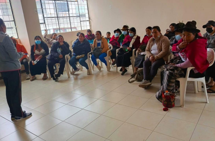 Con el objetivo de promover la autonomía económica de las familias en situación de vulnerabilidad, el Ministerio de Inclusión Económica y Social (MIES), a través del área de Inclusión Económica del Distrito Riobamba, impulsa una serie de talleres formativos dirigidos a los titulares del Bono de Desarrollo Humano (BDH) en la provincia de Chimborazo.