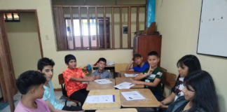 Durante estas vacaciones de verano 2025, los niños y jóvenes de Pastaza tienen una excelente oportunidad para fortalecer sus habilidades comunicativas a través del Taller vacacional de lectura comprensiva, dirigido por el reconocido escritor y poeta Hernán Heras Luna.