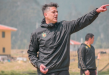 Mientras la atención mediática se concentra en lo internacional, puertas adentro del Deportivo Cuenca la realidad golpea con fuerza. Norberto Araujo, entrenador del equipo morlaco, lanzó un mensaje a la directiva morlaca.