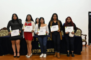 El 5 de junio, el Gobierno Autónomo Descentralizado (GAD) Municipal de Penipe celebró la clausura del Curso de Maquillaje y Cuidado Personal, una iniciativa que reunió a mujeres del cantón en un proceso formativo orientado al empoderamiento, el bienestar y el fortalecimiento de habilidades prácticas y profesionales.