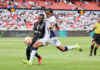 Liga Deportiva Universitaria de Quito se impuso 3-2 sobre Técnico Universitario con un gol agónico del defensor haitiano Ricardo Adé, quien, a pesar de una visible molestia muscular, fue el inesperado salvador de los Albos en los minutos finales del encuentro.