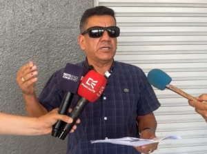El presidente del barrio México, Marco Vargas, expresó su respaldo a la construcción de un edificio de parqueaderos en el centro de la ciudad de Puyo, como parte del proceso de regeneración urbana impulsado por las autoridades locales. “Apoyamos el desarrollo de Puyo y del cantón Pastaza, no como un halago al administrador, sino por la conveniencia de esta obra”, señaló el dirigente barrial durante una entrevista con medios de comunicación.