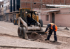 Ante la escasez nacional de asfalto que afecta directamente a los trabajos de mantenimiento vial, el Municipio de Riobamba ha puesto en marcha un plan de soluciones temporales para evitar mayores afectaciones en la circulación.