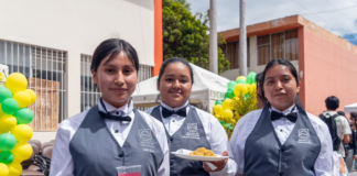 Con aromas que despertaban el apetito y sabores que evocaban la esencia de la cocina ecuatoriana, la Escuela Superior Politécnica de Chimborazo (ESPOCH) celebró con éxito el “Festival del Verde”, este 12 de junio, un evento organizado por la carrera de Gastronomía que se convirtió en una verdadera fiesta culinaria.