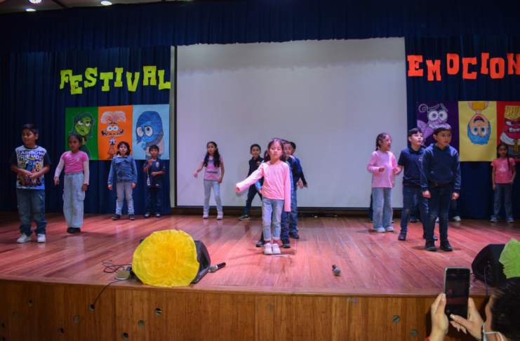 Siempre a la vanguardia educativa, el colegio ISM desarrolló con éxito la primera edición de su Festival de Conciencia Emocional. El evento se desarrolló en sus campus ISM North, Quito y West, respectivamente, durante tres días de charlas y exposiciones, con la participación del destacado experto español Alberto Ortega, fundador del Programa Internacional de Inteligencia Emocional (PIIE).