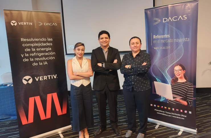 Vertiv, líder global en infraestructura digital crítica, y Dacas, distribuidor mayorista de tecnología, anunciaron la expansión de su acuerdo de distribución en el mercado ecuatoriano. Este acuerdo de distribución es parte de una estrategia regional de crecimiento para Vertiv en LATAM, marcando un hito clave para el desarrollo de infraestructura tecnológica en Ecuador.