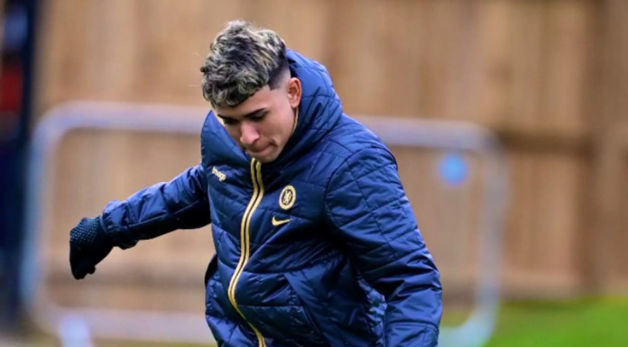 La ausencia de Kendry Páez en la lista del Chelsea para disputar el Mundial de Clubes 2025, ha generado interrogantes y reacciones encontradas entre los seguidores del joven ecuatoriano, que sigue siendo una de las grandes promesas del fútbol sudamericano.
