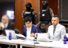 La Fiscalía General del Estado sostiene que el exvicepresidente Jorge Glas y el exsecretario técnico de la Reconstrucción, Carlos Bernal, habrían ocasionado un perjuicio al Estado de 225 millones de dólares, al direccionar recursos públicos hacia proyectos no prioritarios tras el terremoto de 2016.