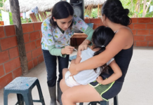 El equipo del Centro de Salud Canelos, perteneciente al Distrito 16D01 del Ministerio de Salud Pública, llevó a cabo una jornada de atención integral en varias comunidades rurales de la parroquia Canelos, en el cantón Pastaza. Durante esta brigada se visitaron las comunidades de Palimbe, Auca Puerto, Sarayaku Puerto, La Cuya y Zazapi, priorizando la vacunación infantil y el levantamiento de fichas familiares.