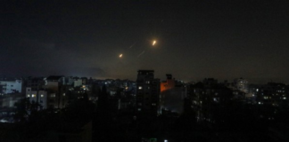 El primer ministro israelí, Benjamín Netanyahu, anunció, este 14 de junio, un nuevo ataque aéreo en Teherán: "Atacaremos todos los sitios y objetivos del régimen de los ayatolás, hemos allanado el camino hacia Teherán. En un futuro muy próximo verán aviones israelíes, la Fuerza Aérea Israelí, nuestros pilotos sobrevolando los cielos de Teherán", dijo en el vídeo.