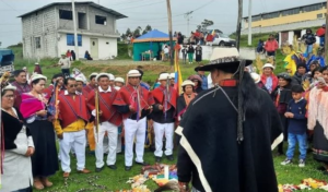 Tungurahua se prepara para vivir con intensidad el Inti Raymi, una de las celebraciones andinas más emblemáticas, cargada de simbolismo, espiritualidad y tradición. Esta fiesta ancestral, organizada por el Gobierno Provincial a través de la Dirección de Desarrollo Humano, Cultura y Deportes, busca rendir homenaje al sol y agradecer por las cosechas, especialmente por los granos secos que alimentan a las comunidades indígenas de la región.