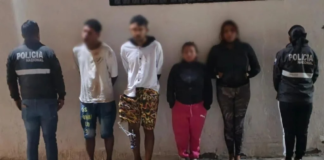 En Riobamba capturan a 4 presuntos integrantes de “Los Lobos”
